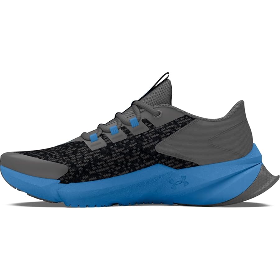 Amazon.com | Under Armour Boys' Grade School Scramjet 5